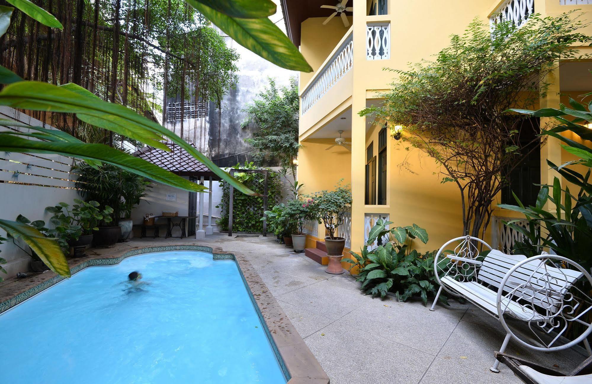 Baan Pra Nond Bed & Breakfast Bangkok Exterior photo